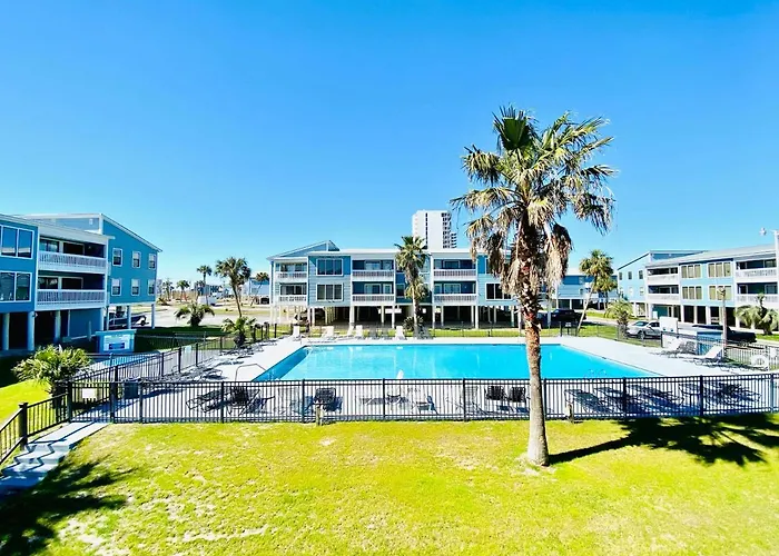 Sea Oats Beachfront Condo: Updated 3br With Pools And Pier Access Gulf Shores