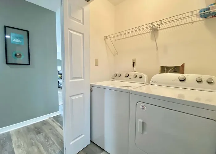 Sea Oats Beachfront Condo: Updated 3br With Pools And Pier Access * Gulf Shores